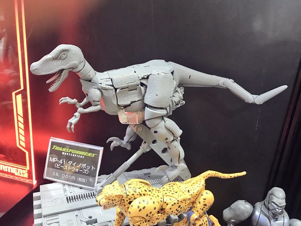 Tokyo Comic Con Transformers Display Photos With MP41 Dinobot, Street Fighter X Transformers 02 (2 of 16)